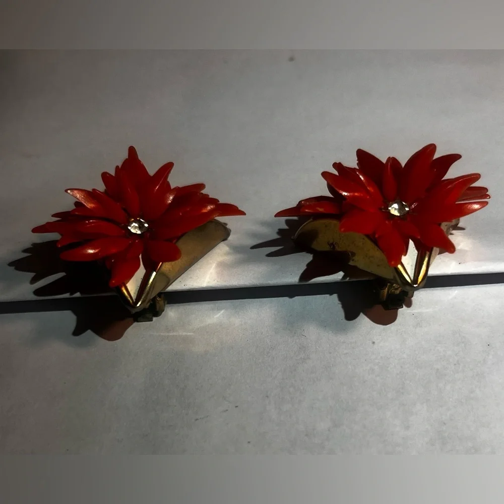 VINTAGE MCM ORANGE FLORAL CLUSTER COSTUME JEWELRY CLIP ON EARRINGS - Picture 6 of 6